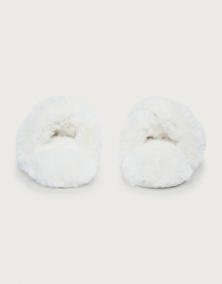 White company fluffy store slippers