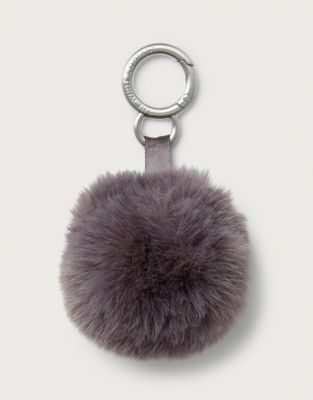 White pom hot sale pom keyring