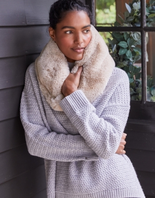 Fur store snood scarf