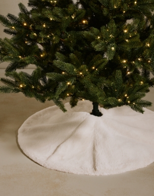 Faux Fur Tree Skirt