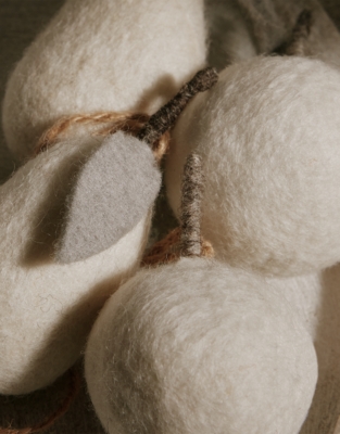 Felt Apple & Pear Decorations – Set of 4