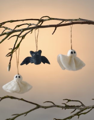 Felt Ghost and Bat Decorations – Set of 6