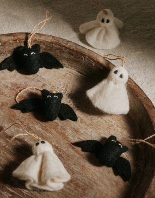 Felt Ghost and Bat Decorations – Set of 6