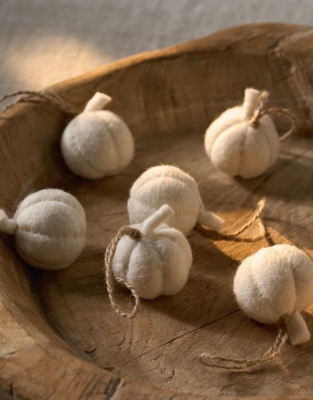 Felt Pumpkin Decorations – Set of 6