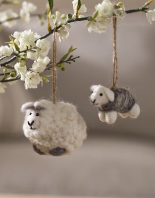 Felt Sheep Decorations – Set of 2