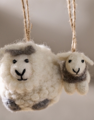 Felt Sheep Decorations – Set of 2