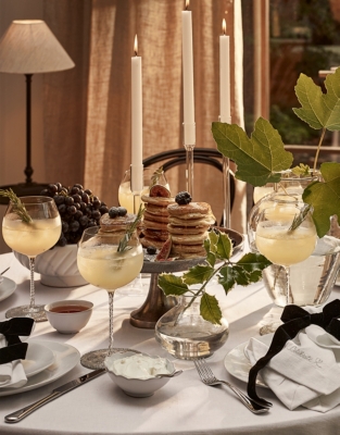 Ferne Twisted Stem Balloon Glasses – Set of 2