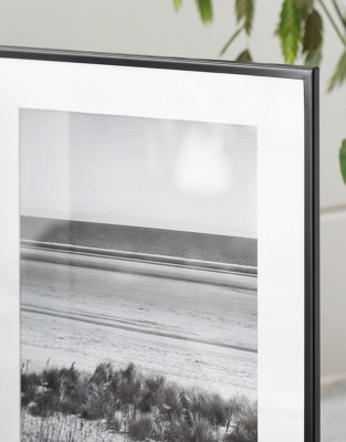 Fine Black Double-Hinged Frame – 5x7”