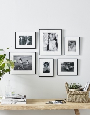 Fine Black Small Picture Gallery Wall