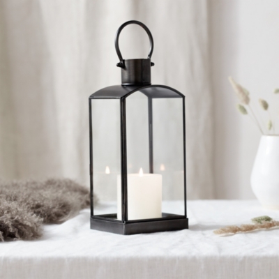 White company deals hurricane lamp