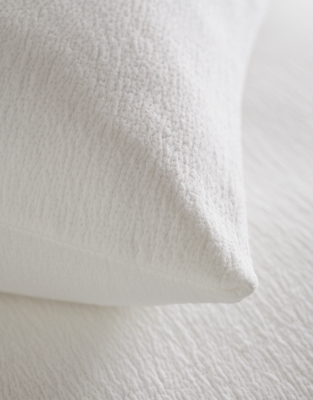 Finn Bedspread & Cushion Cover Collection