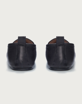 Flattered Cajsa Leather Loafer