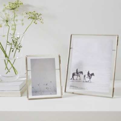 Floating Picture Frame 4x6” Picture Frames The White Company US