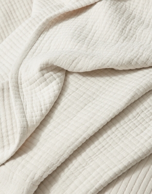 Florian Bedspread & Cushion Cover Collection