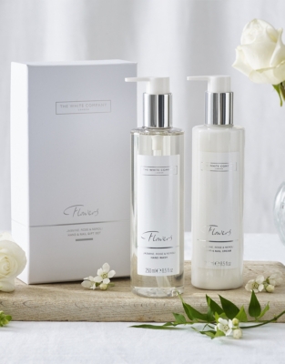 Flowers Hand and Nail Gift Set