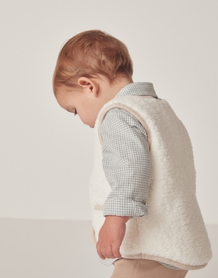 Fluffy Gilet (0–24mths)