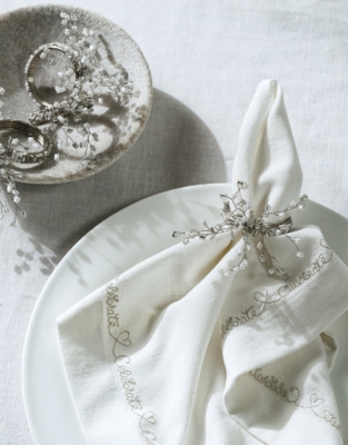 Frosted Beaded Napkin Rings – Set of 4