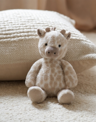Gigi Giraffe