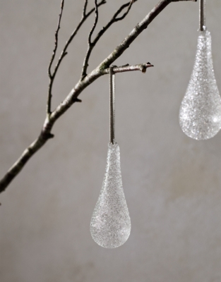 Glistening Drop Bauble