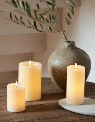 Glow LED Candle – Medium