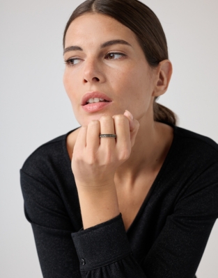 Gold Plated Cubic Zirconia Jet Stone Ring