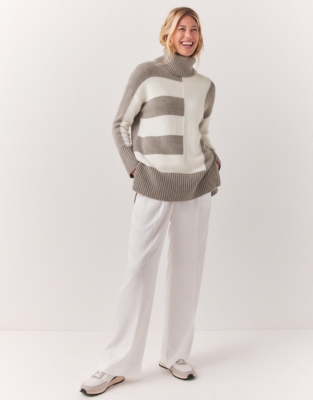 White company outlet jumpers