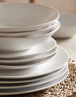 Hampton 12 Piece Dinner Set