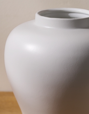 Hanworth Vase