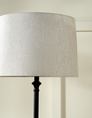 Harris Floor Lamp – Black