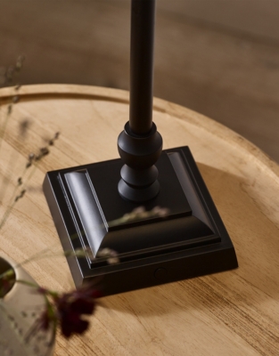 Harris Portable Lamp - Natural/Black