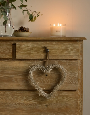Heart Beaded Wreath – 27cm