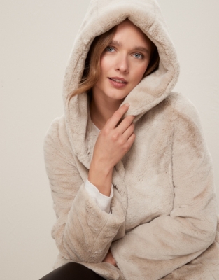 white company short faux fur coat