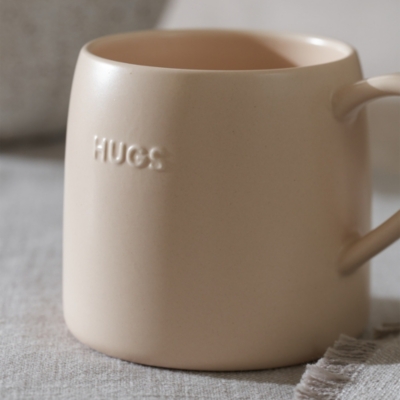 Hugs Mug