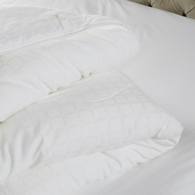 White company hotsell goose down duvet