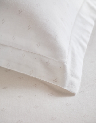 White/Soft Grey