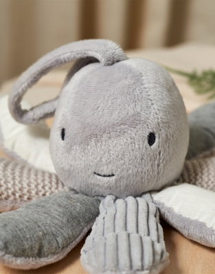 Interactive Oscar Octopus