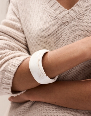 Irregular Resin Statement Bangle