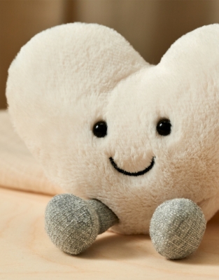 Jellycat Amuseable Cream Heart 