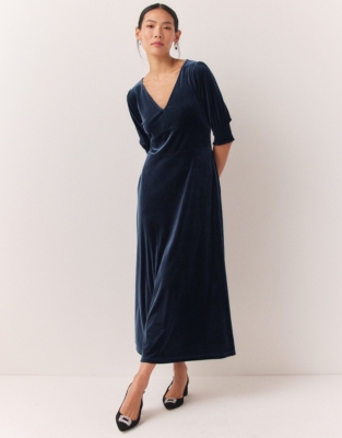 White company velvet outlet dress