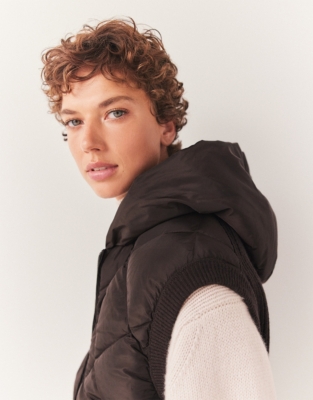 Knit Back Puffer Gilet