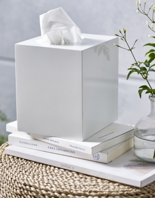 Lacquer Tissue Box Cover