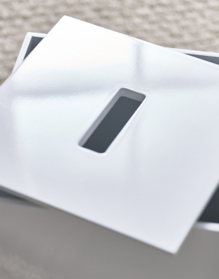 Lacquer Waste Paper Bin