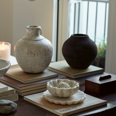 Larton Scalloped Marble Bowl