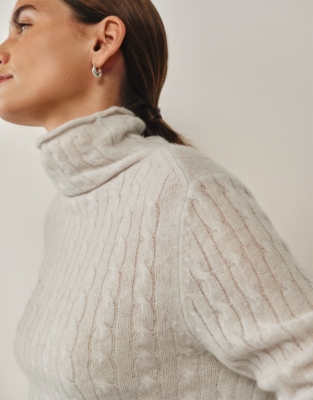 Layering Cashmere Cable Jumper