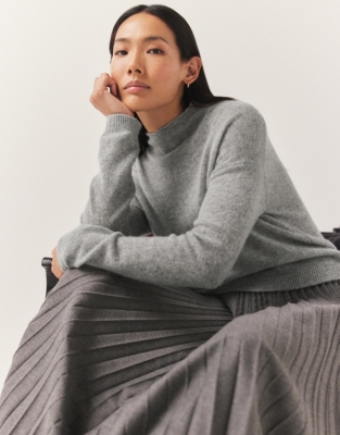 Layering Cashmere Mock Neck Jumper