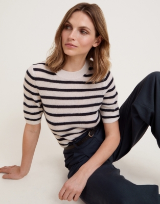 Layering Cashmere Stripe Knitted Tee