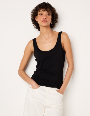 Layering Versatile Vest - Black