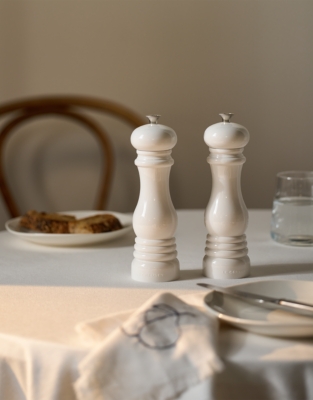 Le Creuset Salt & Pepper Mill Set