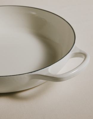 Le Creuset Shallow Casserole Dish – 30cm