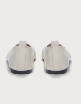 Leather High Vamp Ballet Shoes - Cream
